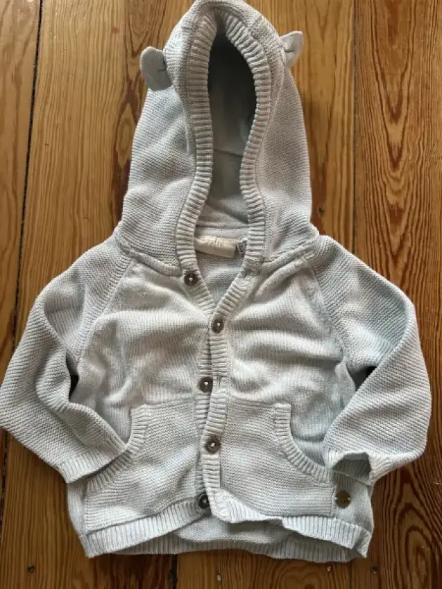 Strickjacke mit Teddyohren