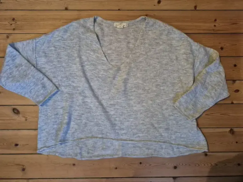 Strickpullover mit V-Ausschnitt