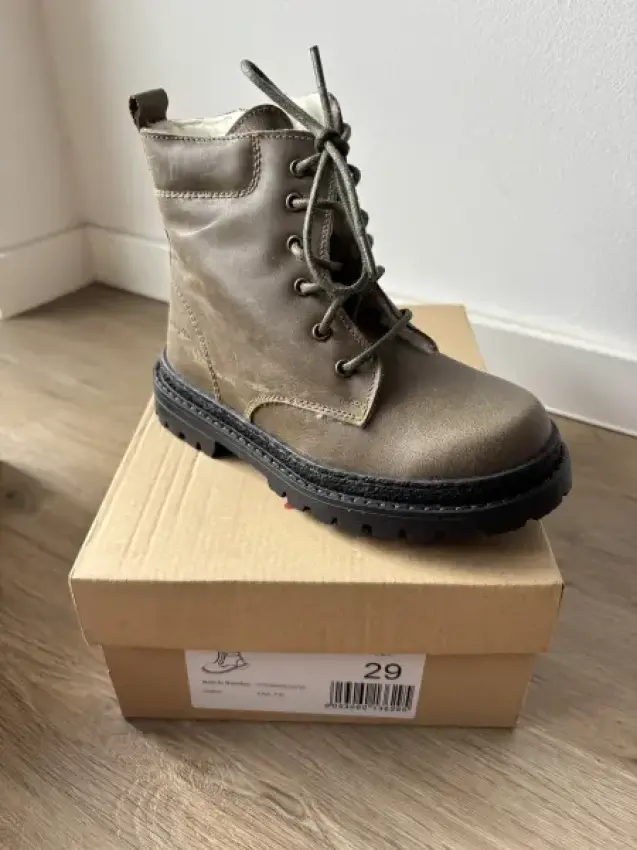 Pom Pom Stiefelette 