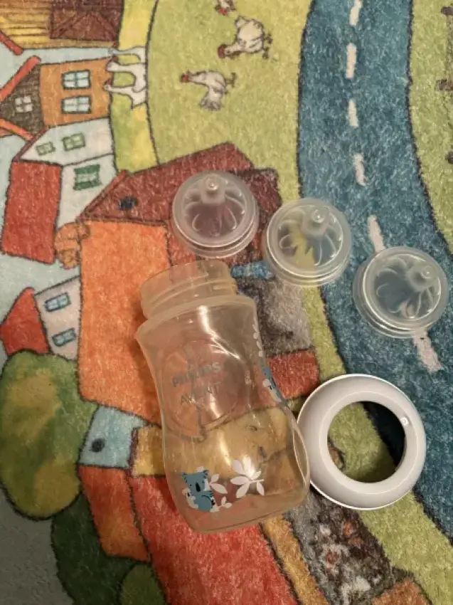Babyflasche von Philips Avent mit süßem Koala