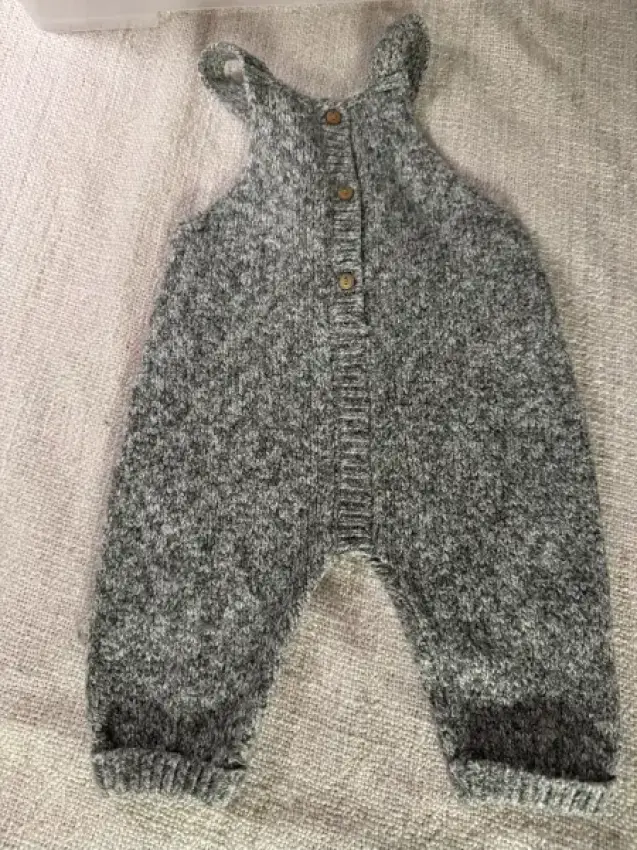 Latzhose Zara 62 grau