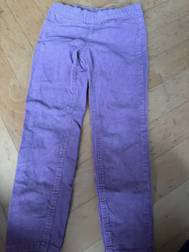 H&M Cordhose Lila