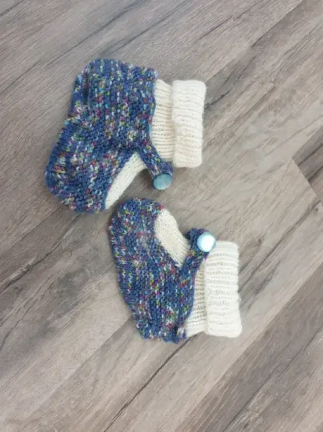 Babyschuhe aus Wolle