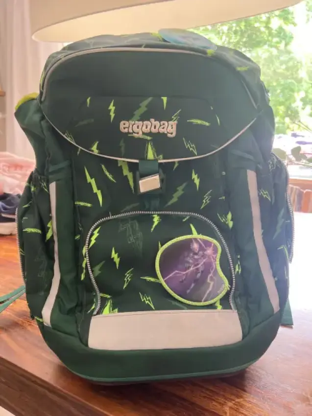 Ergobag Maxi, grün mit Blitzen