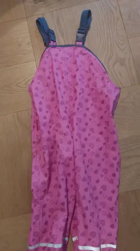 Regenhose mit Herzen
