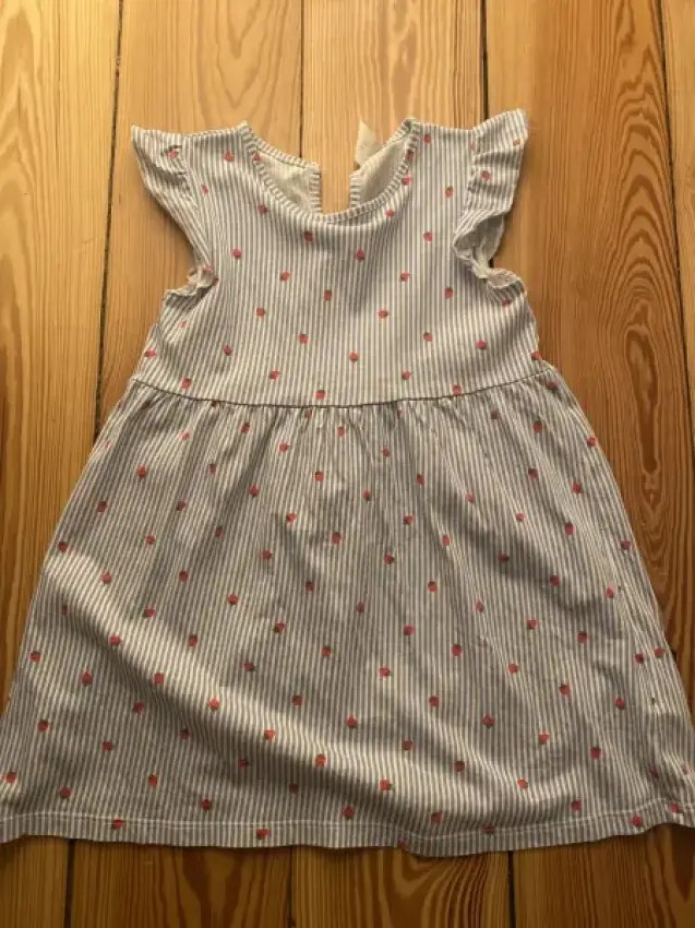 Erdbeerkleid