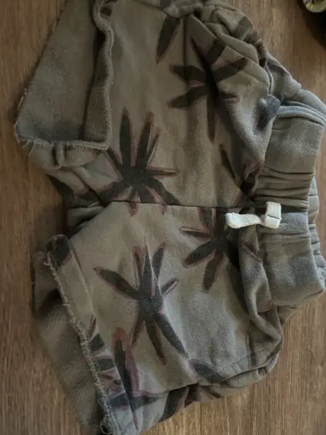 Zara Shorts grau schwarze Palmen