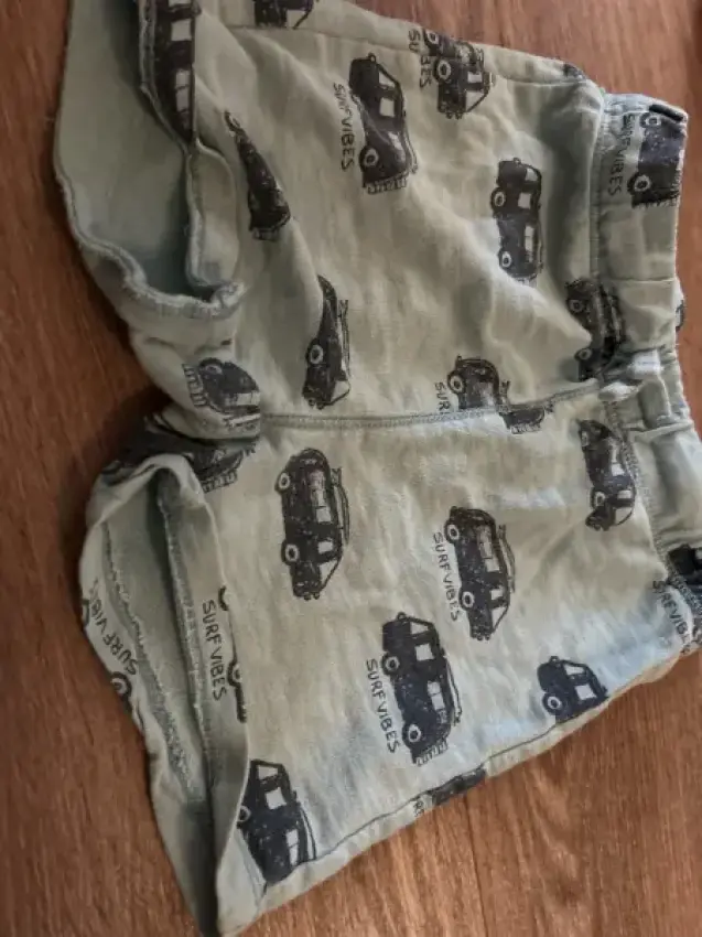 Zara Shorts hellblau Surfvibes