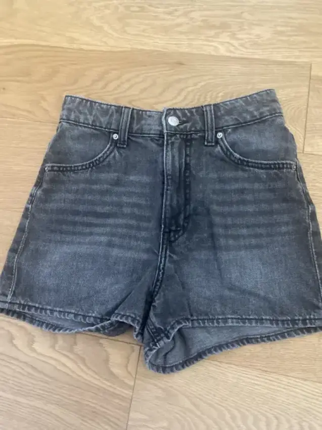 Jeans Shorts grau 